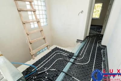 Casă cu 5 camere cu Teren 136 Mp în Neptun - 11