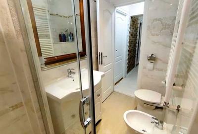 Apartament cu 3 camere decomandat în Central - 2