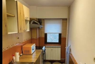 Garsonieră decomandată în Nerva Traian