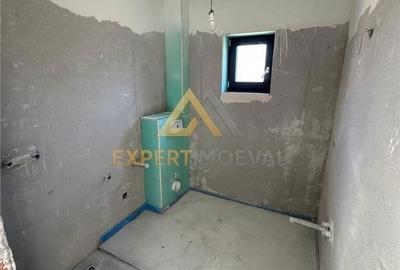 Casă cu 4 camere cu Teren 360 Mp în Valea Borcutului - 12