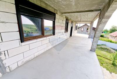 Casă individuală cu 15 camere cu Garaj în Girov - 10