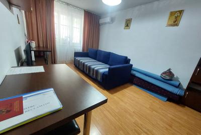 Apartament cu 4 camere decomandat în Rahova - 2