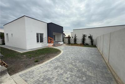 Casă individuală cu 3 camere cu Canalizare în Gura Câlnăului - 3