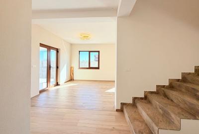 Duplex cu 5 camere cu Canalizare în Dumbrăvița - 3