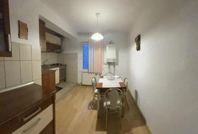 Apartament cu 3 camere decomandat în Central - 4