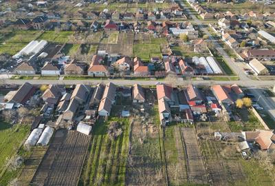 Teren de 1680 mp, în Central - 10