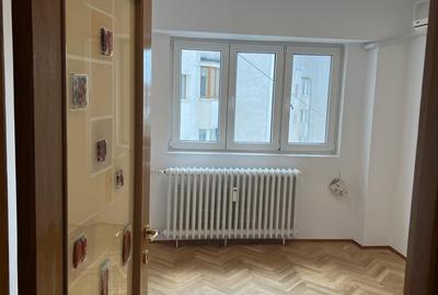 Calea Victoriei, bloc 1980, renovat complet,  nemobilat, pretabil locuit/birouri - 9