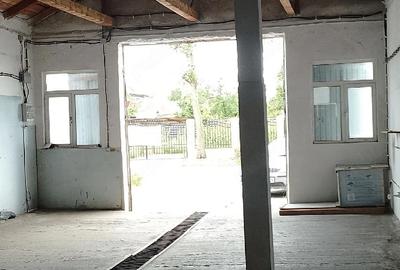 Spațiu comercial, de 120 mp, în Central - 5