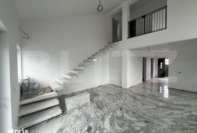 Casă cu 4 camere cu Teren 370 Mp în Malu Mare - 3