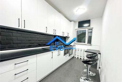 Apartament cu 3 camere semidecomandat în Copou