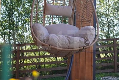 CASA DE LEMN-LOCUINTA SAU AFACERE LA CHEIE - 6