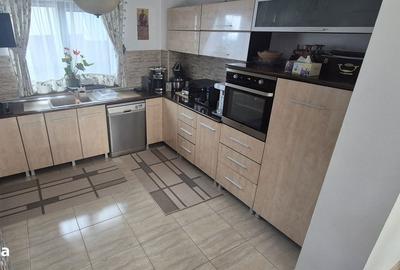 Casă cu 6 camere cu Teren 2106 Mp în Piatra - 14