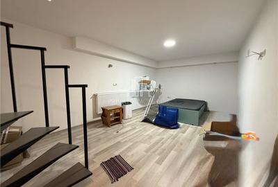 Apartament cu 2 camere decomandat în 7 Noiembrie - 7
