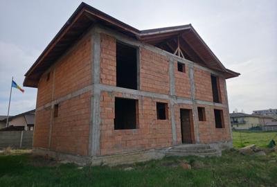 Casă individuală cu 7 camere cu Teren 400 Mp în Giroc - 1