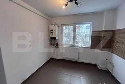 Apartament cu 3 camere semidecomandat, mobilat în Rovine - 3