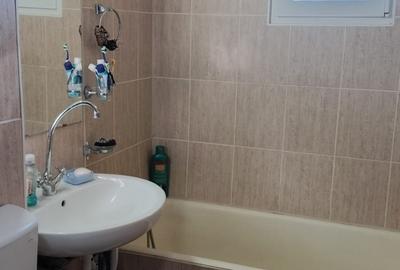 Apartament cu 2 camere semidecomandat în Brâncoveanu