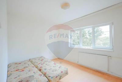 Apartament cu 2 camere de Vanzare, Etaj 1, zona Io?ia - 9