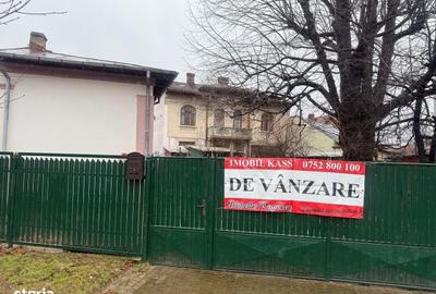 Casă cu 3 camere în Central