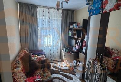 Apartament cu 4 camere decomandat, mobilat în Poarta 6 - 3