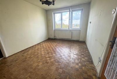 Apartament 2 camere cu balcon zona Luptei
