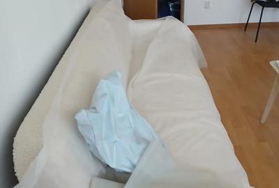 Inchiriez aoartament cu 2 camere ,zona Mall vis-a vis de BCR pret 390 euro - 1