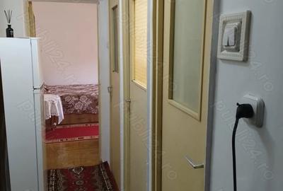 Garsonieră decomandată în Rovine - 2