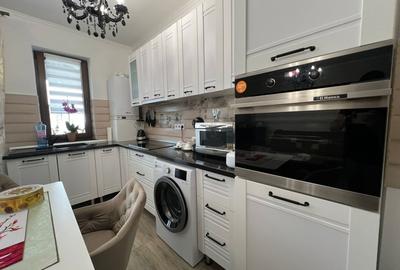 Apartament cu 3 camere semidecomandat, mobilat în Florești - 5