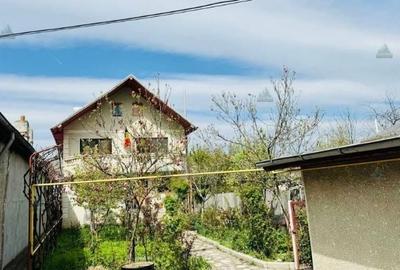 Casă individuală cu 5 camere cu Canalizare în Central - 2