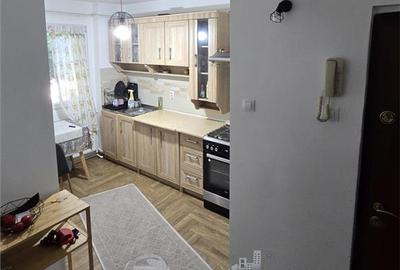 Apartament cu 2 camere semidecomandat în Podu Roș - 3