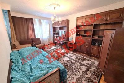 Apartament cu 3 camere decomandat în Eremia - 5