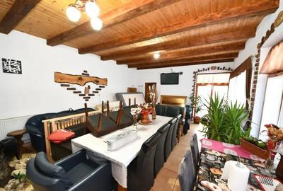 Casă cu 5 camere cu Teren 681 Mp în Bd. Coșbuc - 8