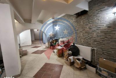 Spațiu comercial, de 120 mp, în Vela - 10