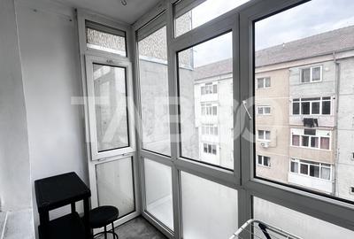 Apartament cu 4 camere decomandat, mobilat în Vasile Aaron - 10