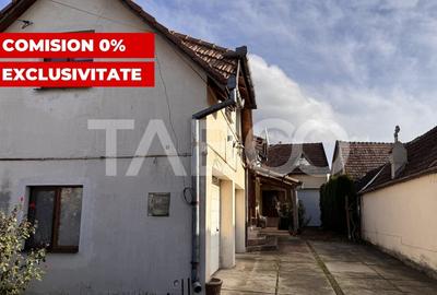 Casa de vanzare 6 camere loc de relaxare garaj teren 669mp Cornatel - 1