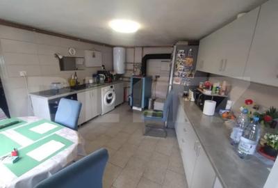 Casă cu 4 camere cu Teren 3000 Mp în Livezile - 1