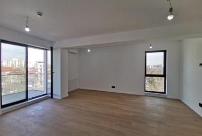 Apartament cu 3 camere în Dristor - 1