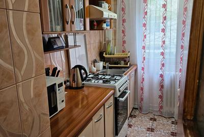 Apartament cu 3 camere semidecomandat în Bârlad - 8