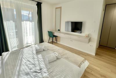 Apartament cu 3 camere decomandat, mobilat în Tractorul - 7