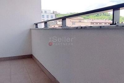Apartament cu 3 camere semidecomandat, mobilat în Brașovul Vechi - 25