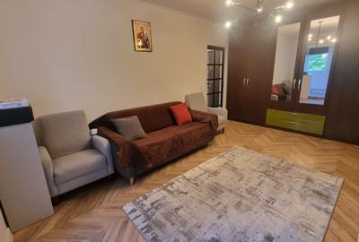 Apartament cu 4 camere decomandat în Apărătorii Patriei - 28