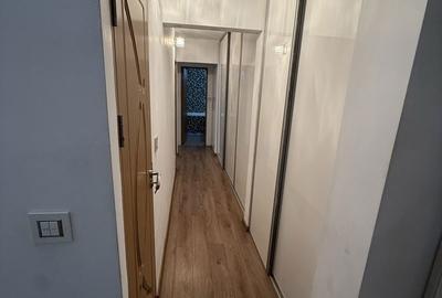 Apartament cu 3 camere decomandat în Decebal - 4