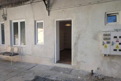 Spațiu comercial, de 25 mp, în Ultracentral - 4