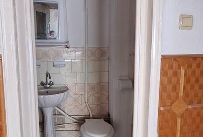 Apartament cu 3 camere semidecomandat în Central - 4
