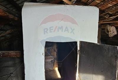 Casă / Vilă cu 3 camere de vânzare-Cacica-Suceava - 51