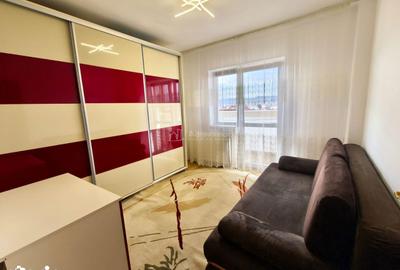 Apartament cu 2 camere decomandat, mobilat în Central