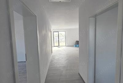 Casă cu 3 camere cu Teren 350 Mp în Central - 4