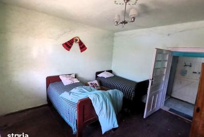 Casă cu 3 camere cu Teren 1356 Mp în Sâmbăta - 10