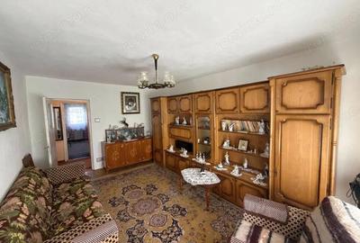Apartament cu 3 camere decomandat, mobilat în Central - 9