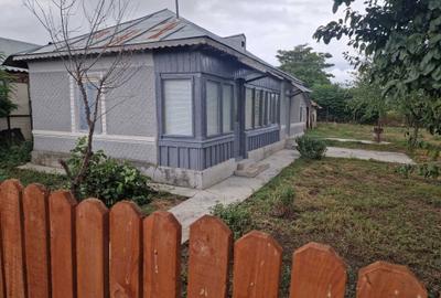 Casă cu 3 camere în Exterior Vest - 1