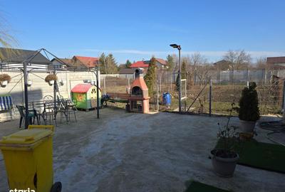 Casă cu 4 camere în Berceni